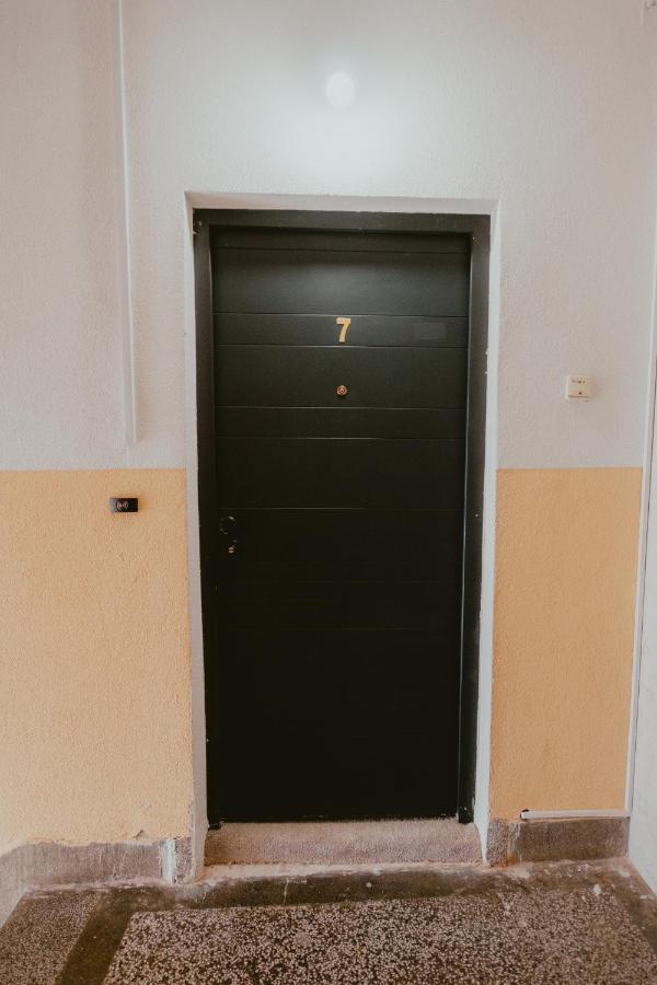 Bloom Suites Priština Exteriér fotografie